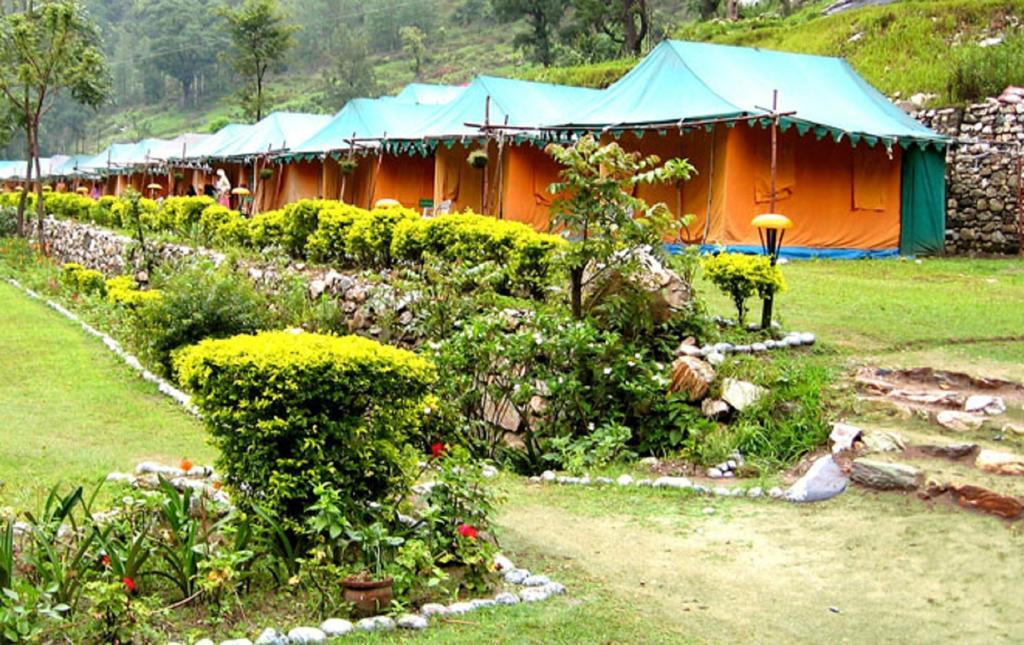 Shikhar Nature Resort Uttarkāshi Rum bild